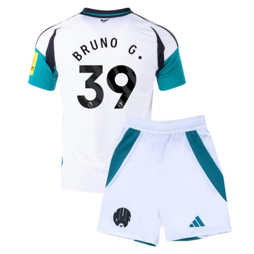 Dětský fotbalový dres Newcastle United Bruno Guimaraes #39 2024-25 Třetí Krátký Rukáv (+ trenýrky)